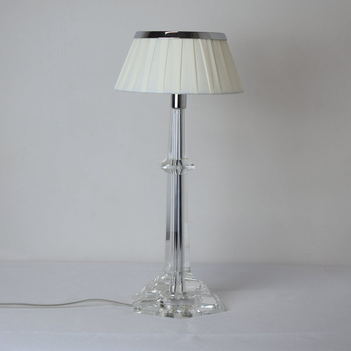 Haloza Fabric Luxurious Table Lamp