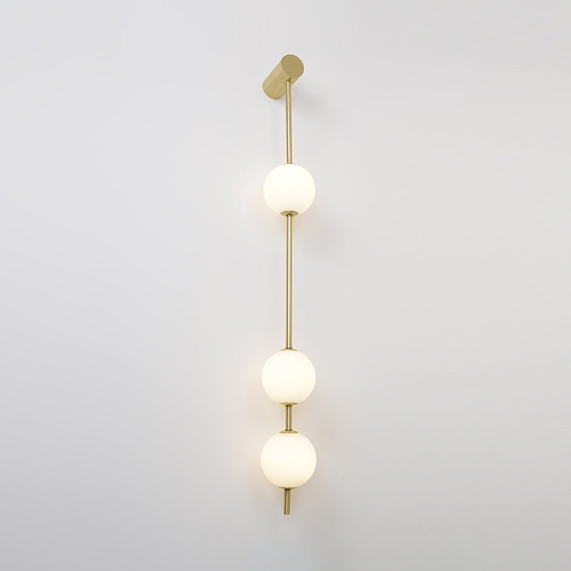 Willa Wall Lamp Vertical Balls Brass