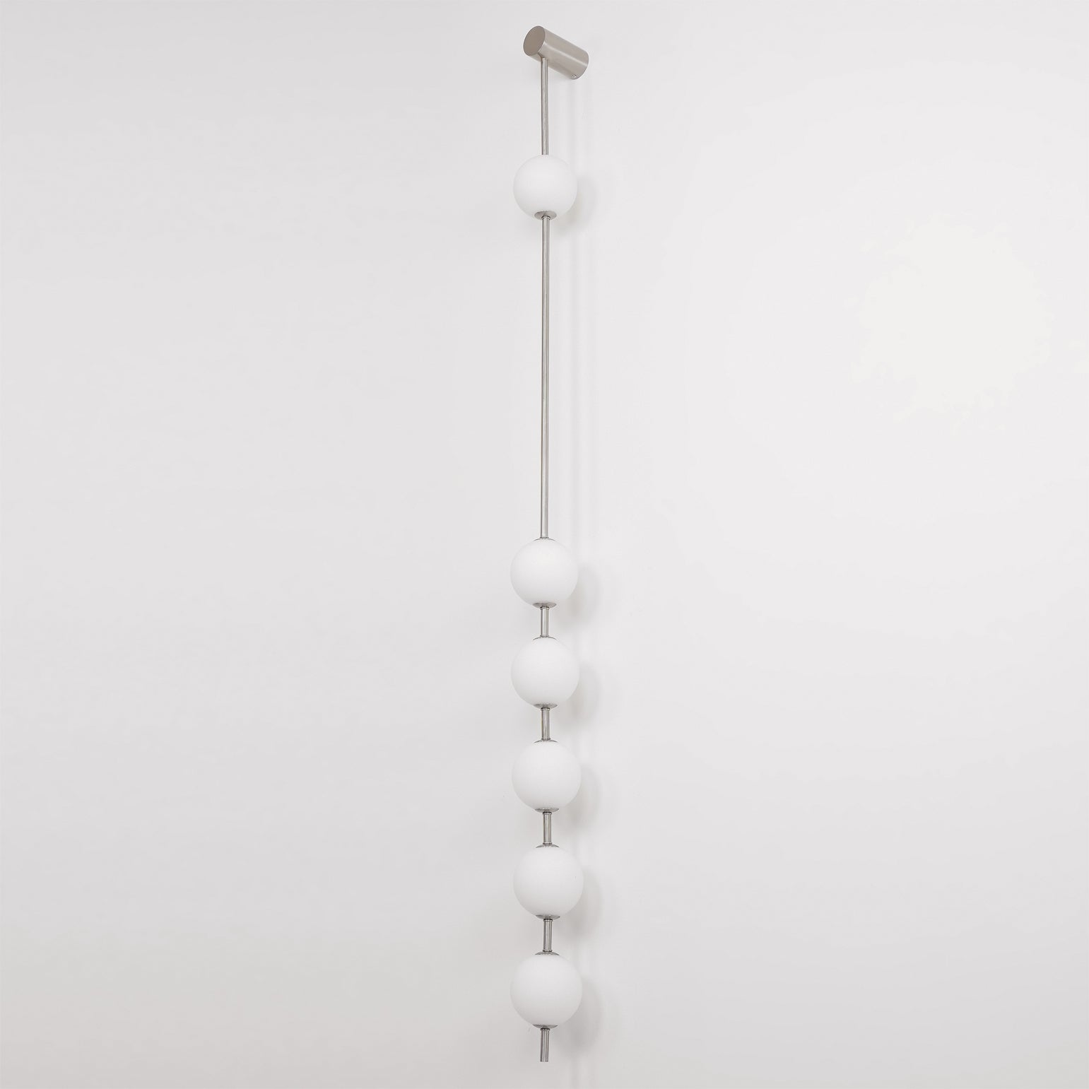 Willa Wall Lamp Vertical Balls Brass