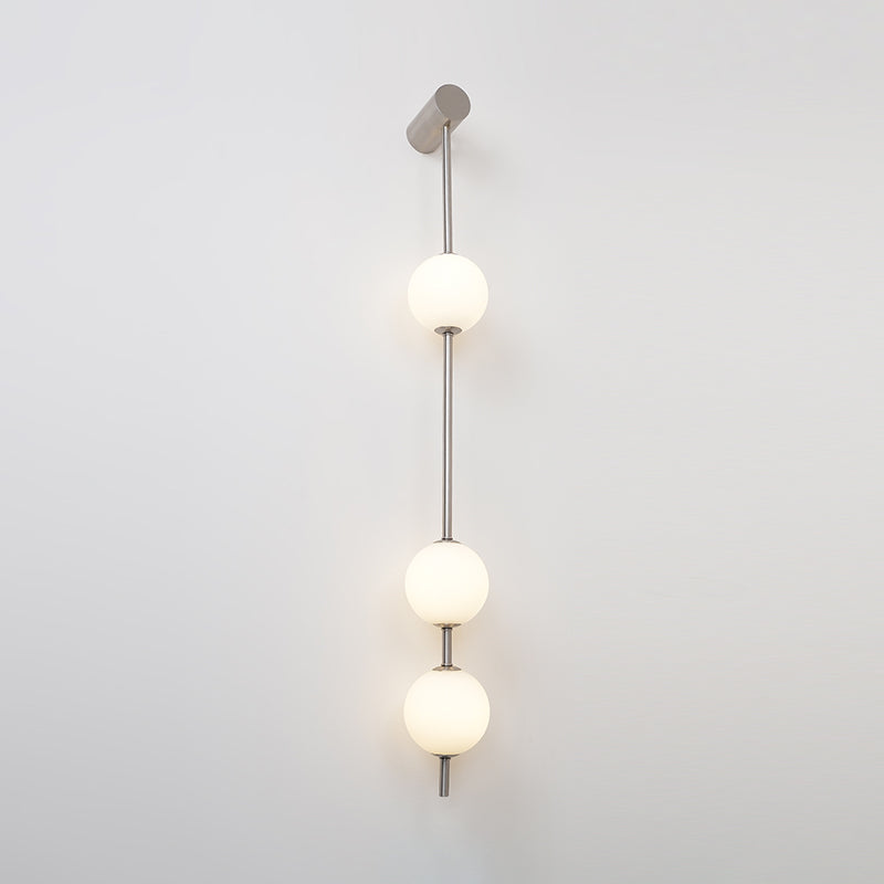 Willa Wall Lamp Vertical Balls Brass