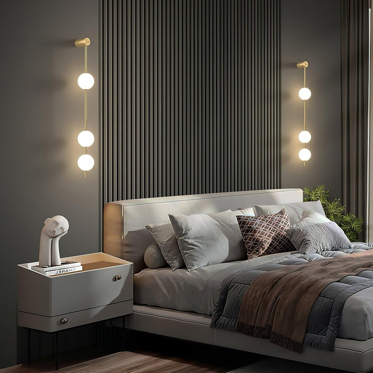 Willa Wall Lamp Vertical Balls Brass