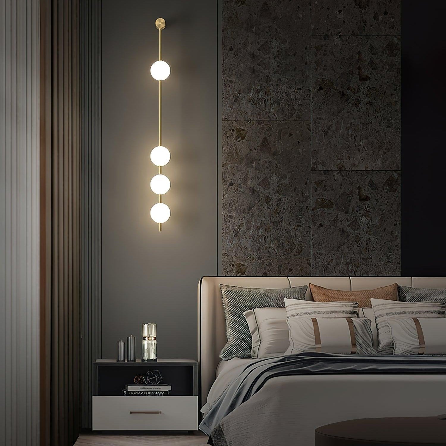 Willa Wall Lamp Vertical Balls Brass