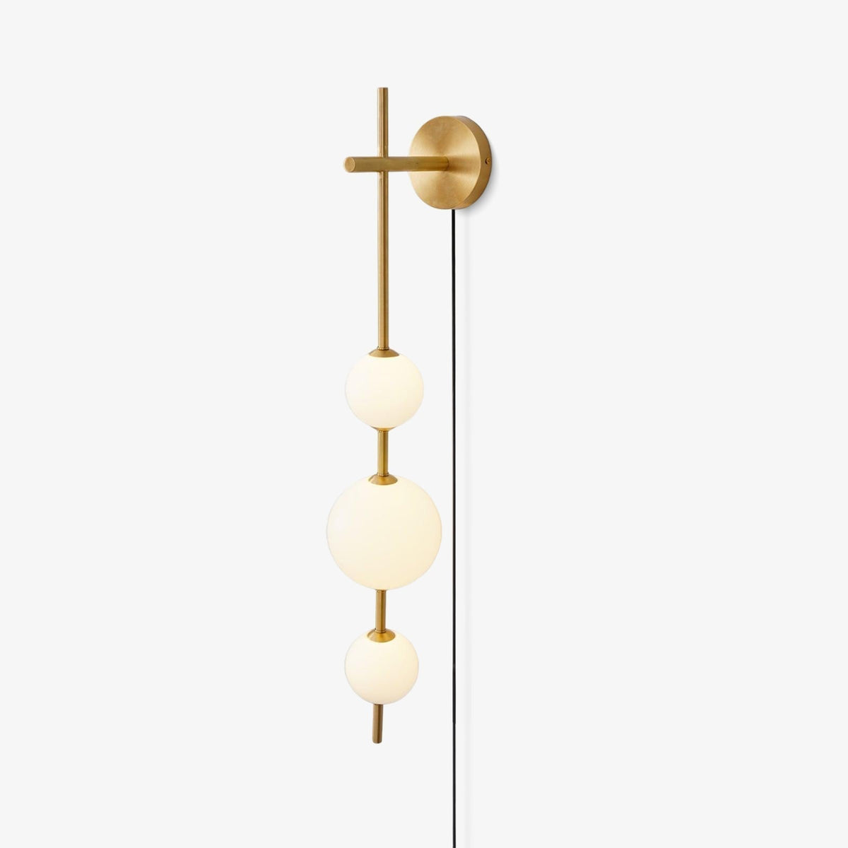 Ilraeia Vertical Globe Plug-in Wall Lamp