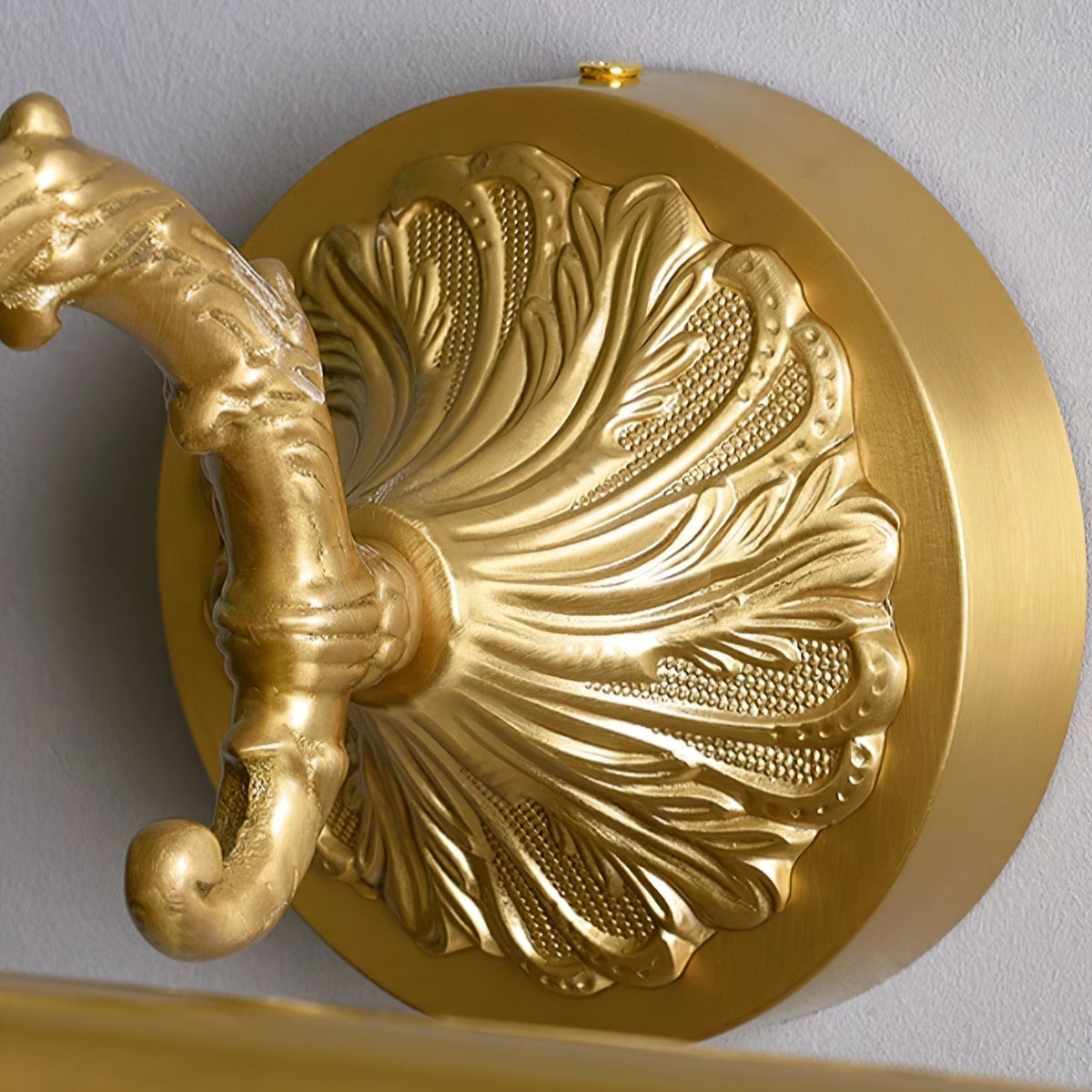 Cloren Premium Nordic Art Vanity Brass Wall Light