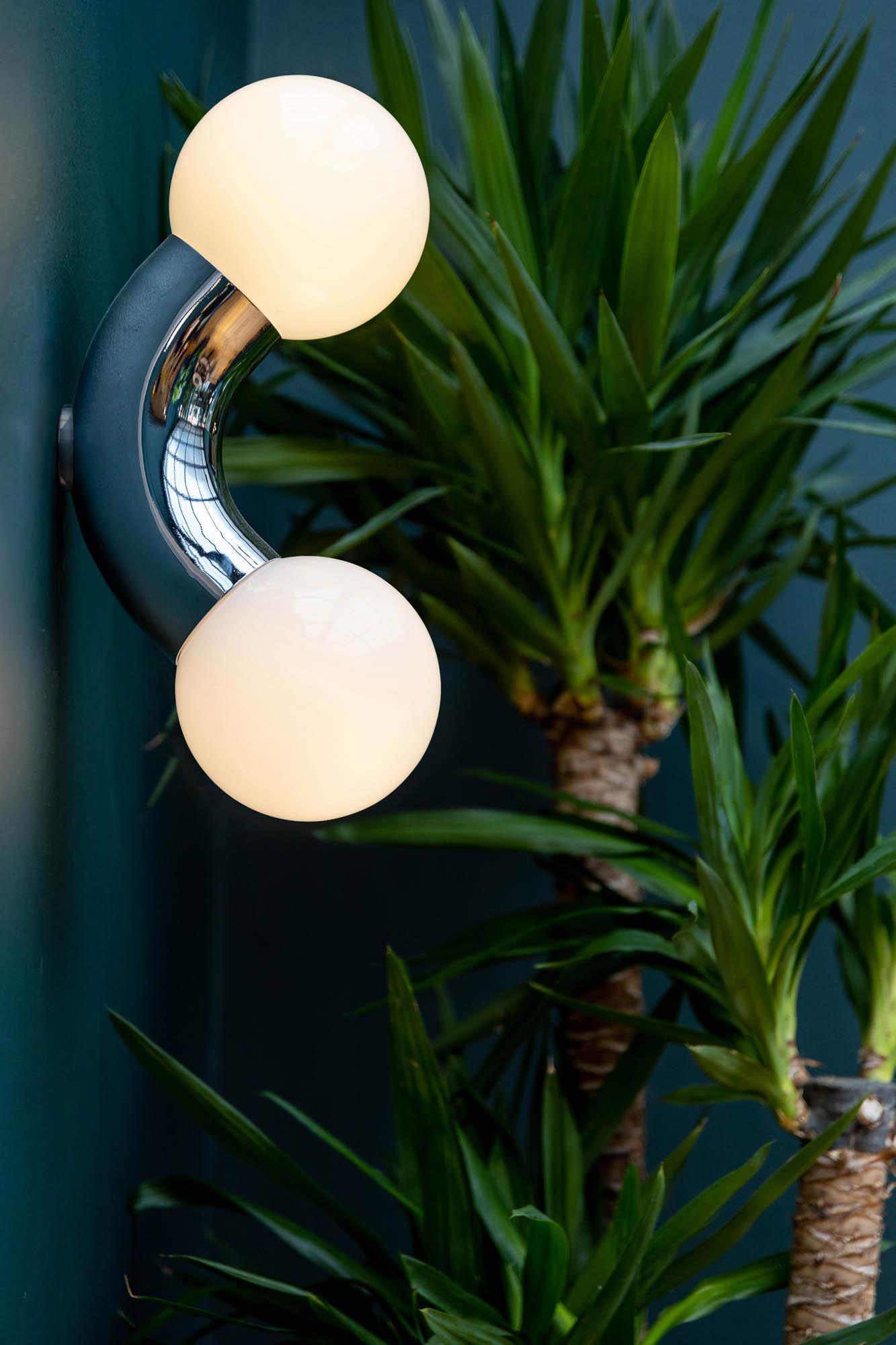 Vaelorn Premium Nordic Art Glass Wall Lamp