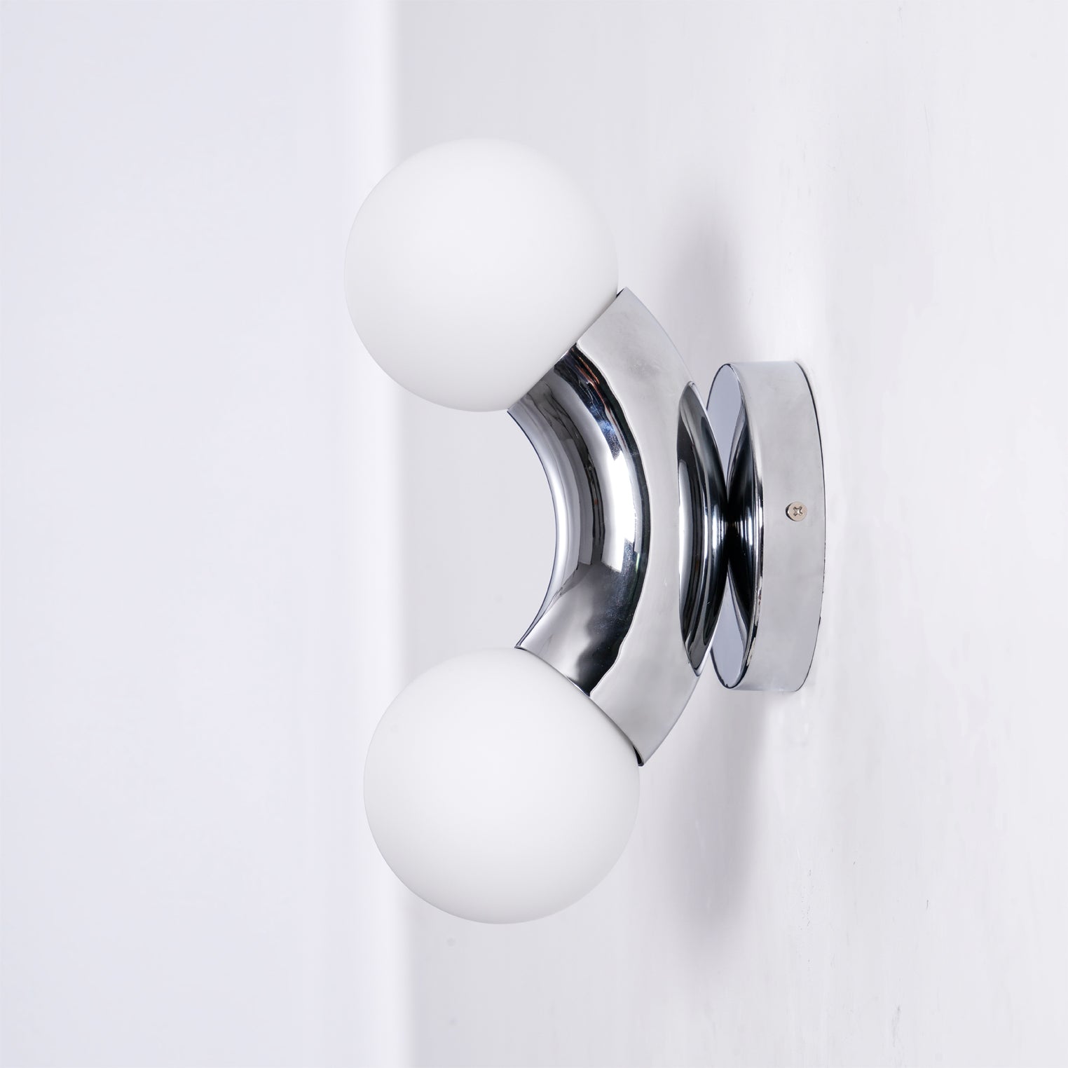 Vaelorn Premium Nordic Art Glass Wall Lamp