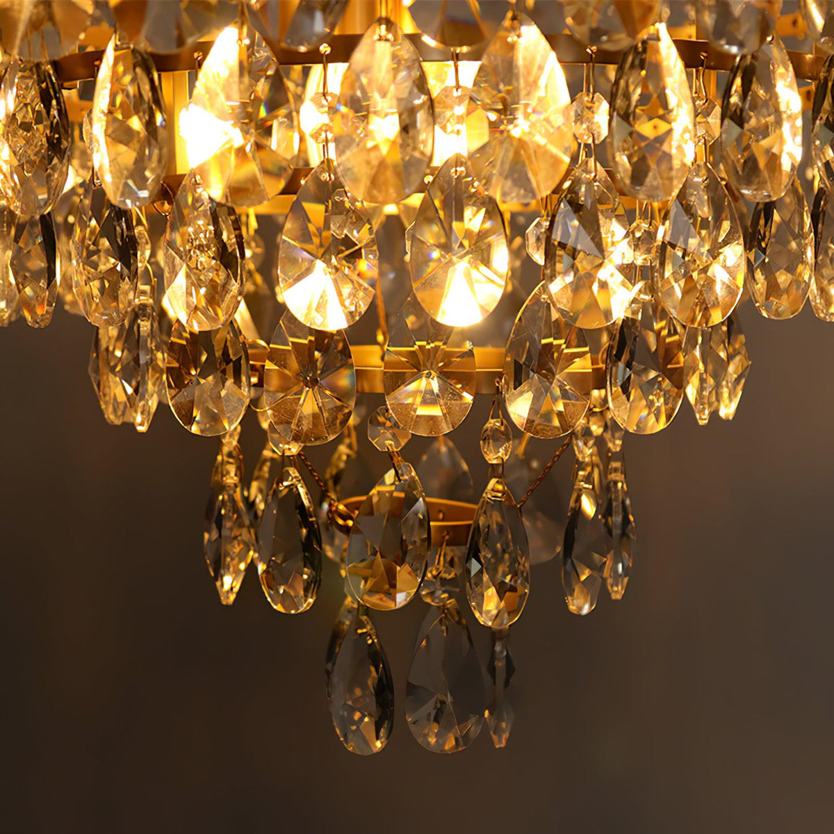 Luxeian Vintage Crystal Chandelier