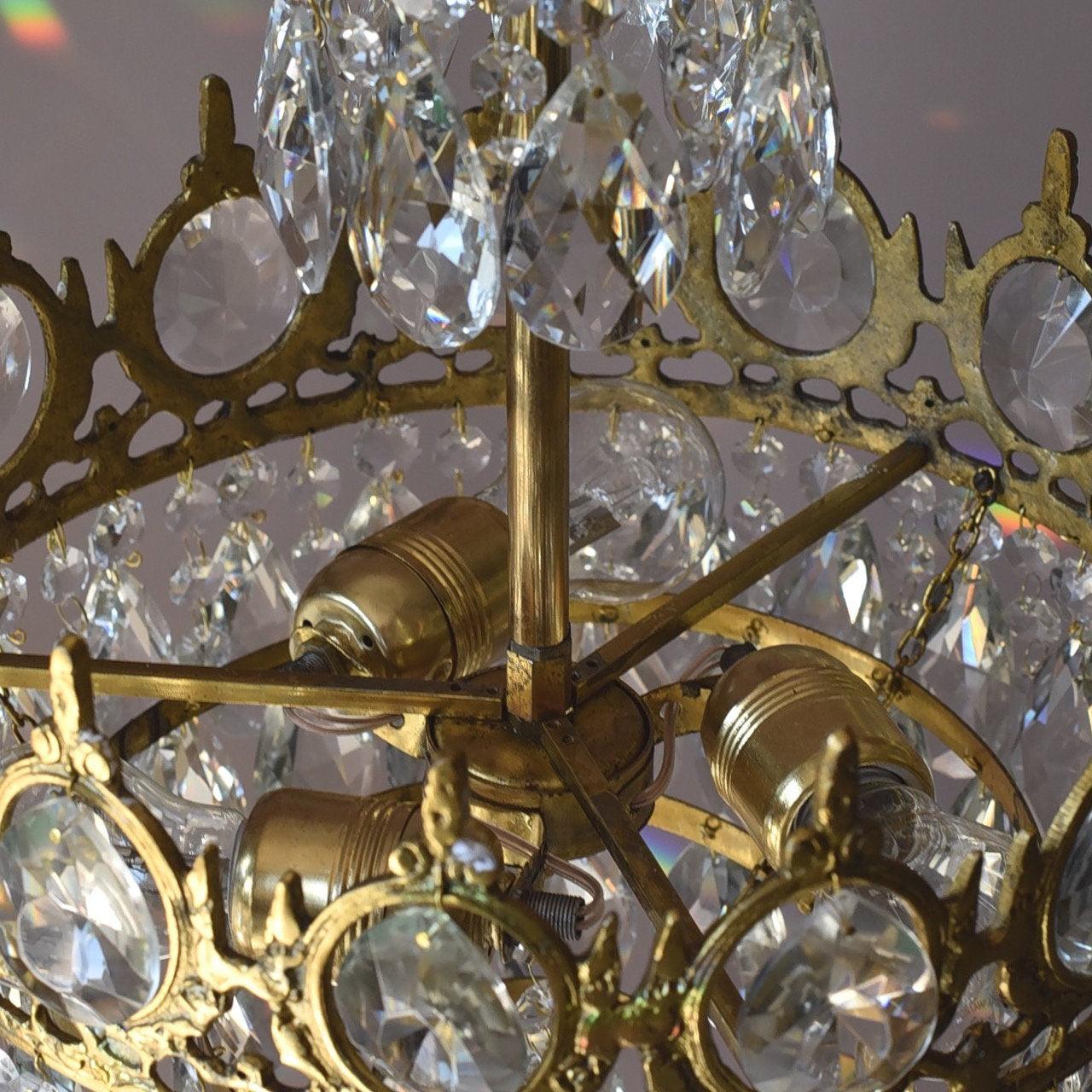 Luxeian Vintage Crystal Chandelier