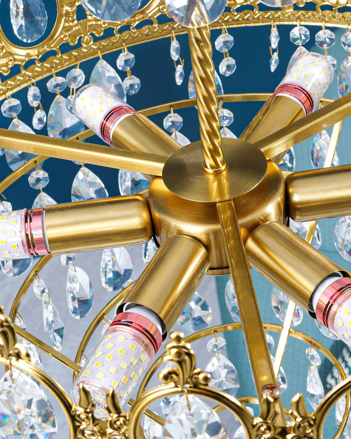 Luxeian Vintage Crystal Chandelier