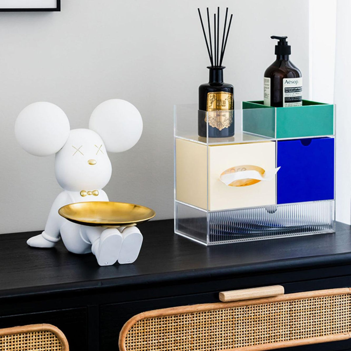 Wondel Resin Artistic Desk Lamp