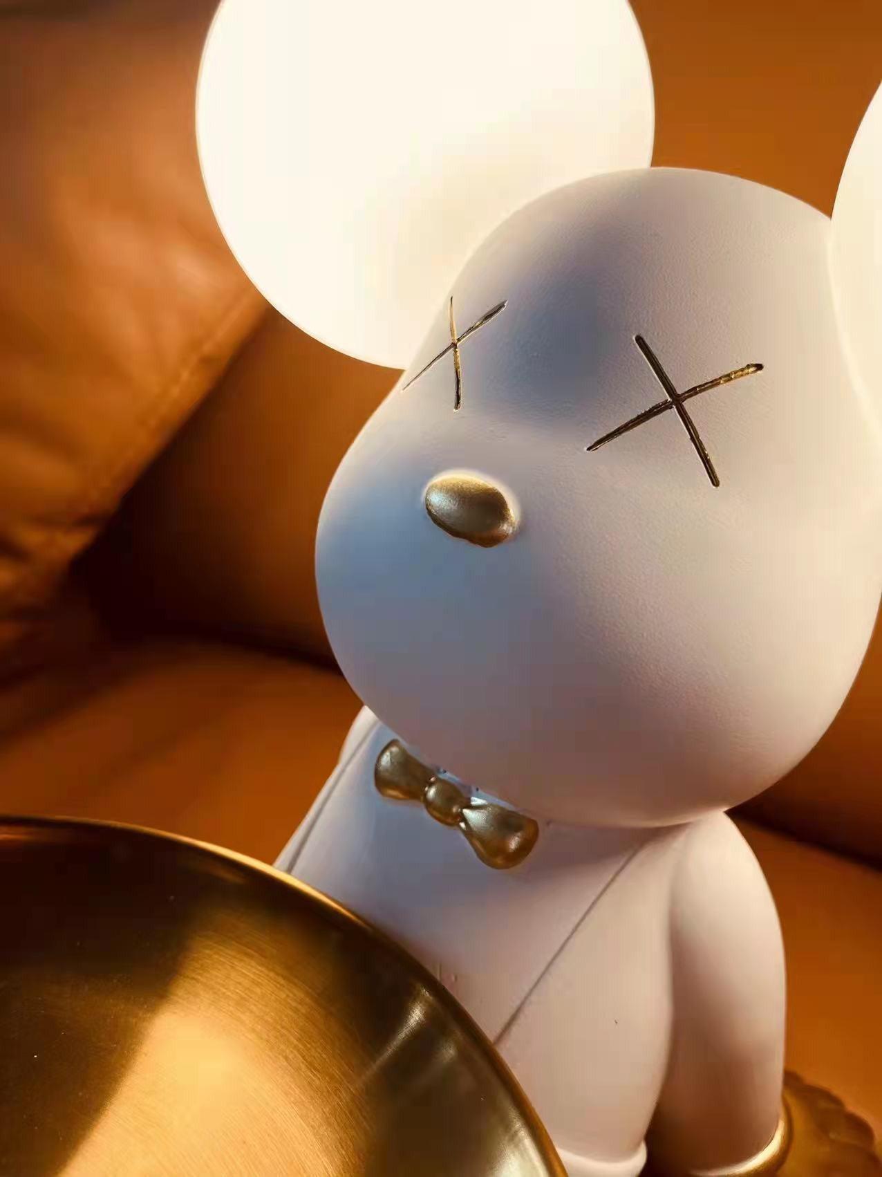 Wondel Resin Artistic Desk Lamp