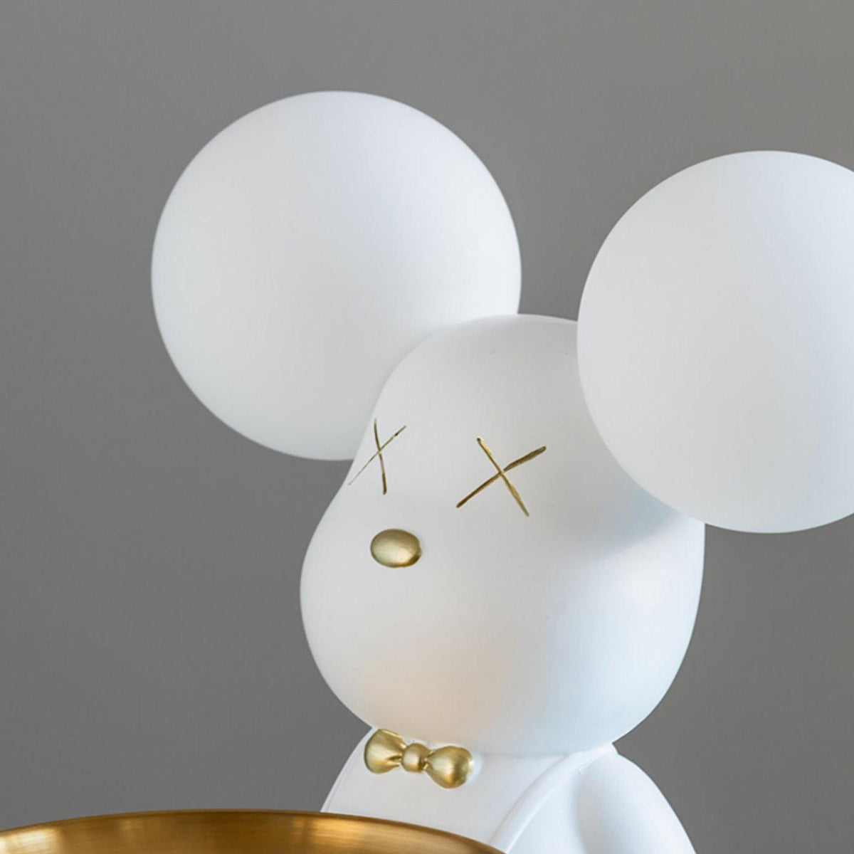 Wondel Resin Artistic Desk Lamp