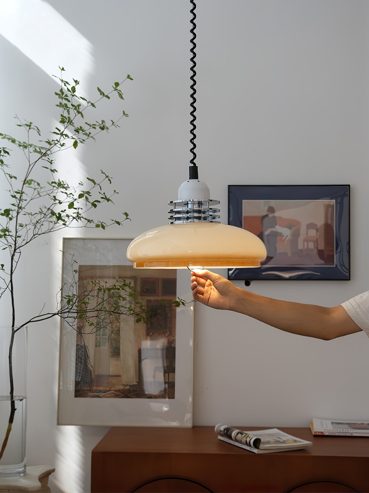 Ulaearae Nordic Art Classic Glass Pendant Lamp