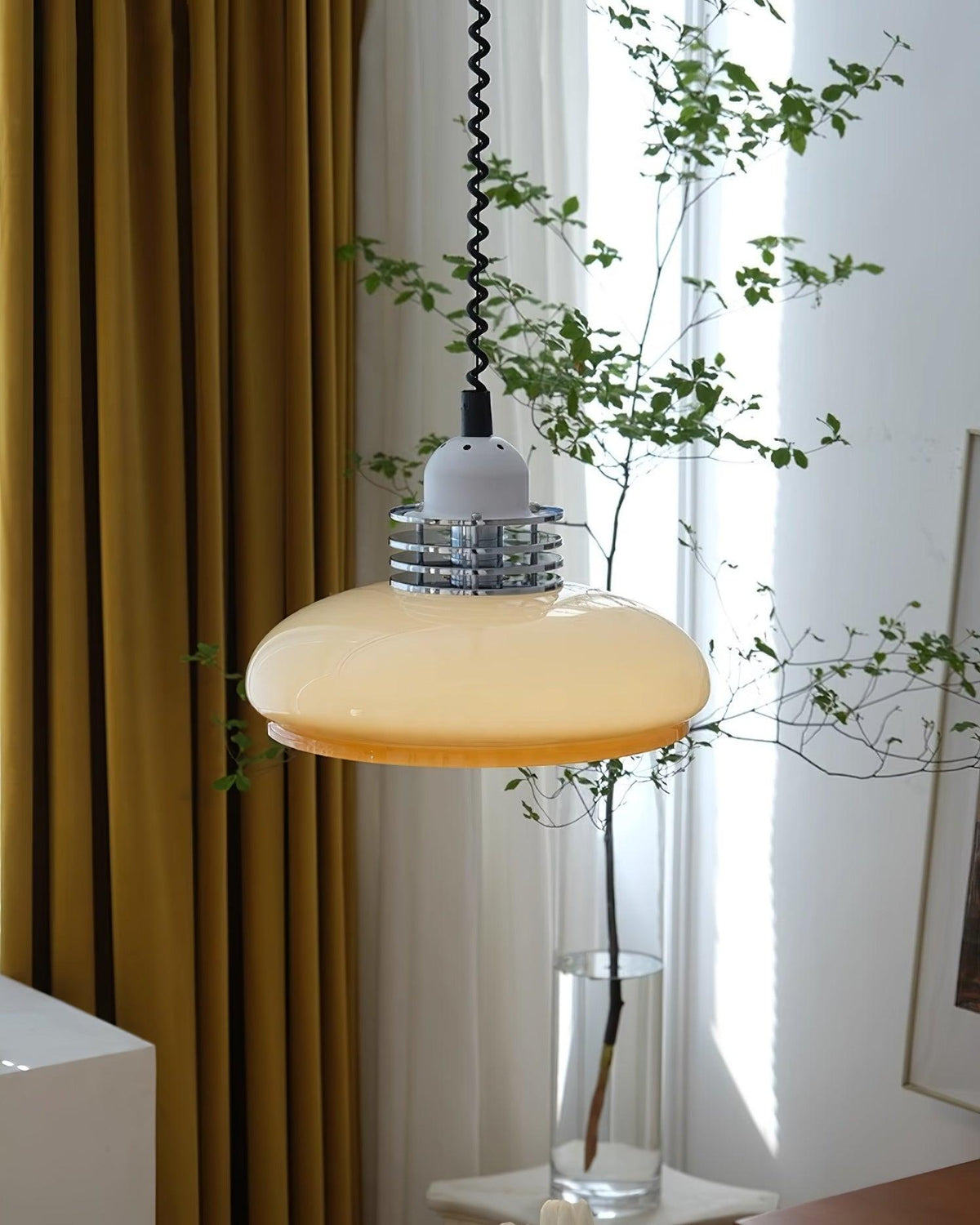 Ulaearae Nordic Art Classic Glass Pendant Lamp