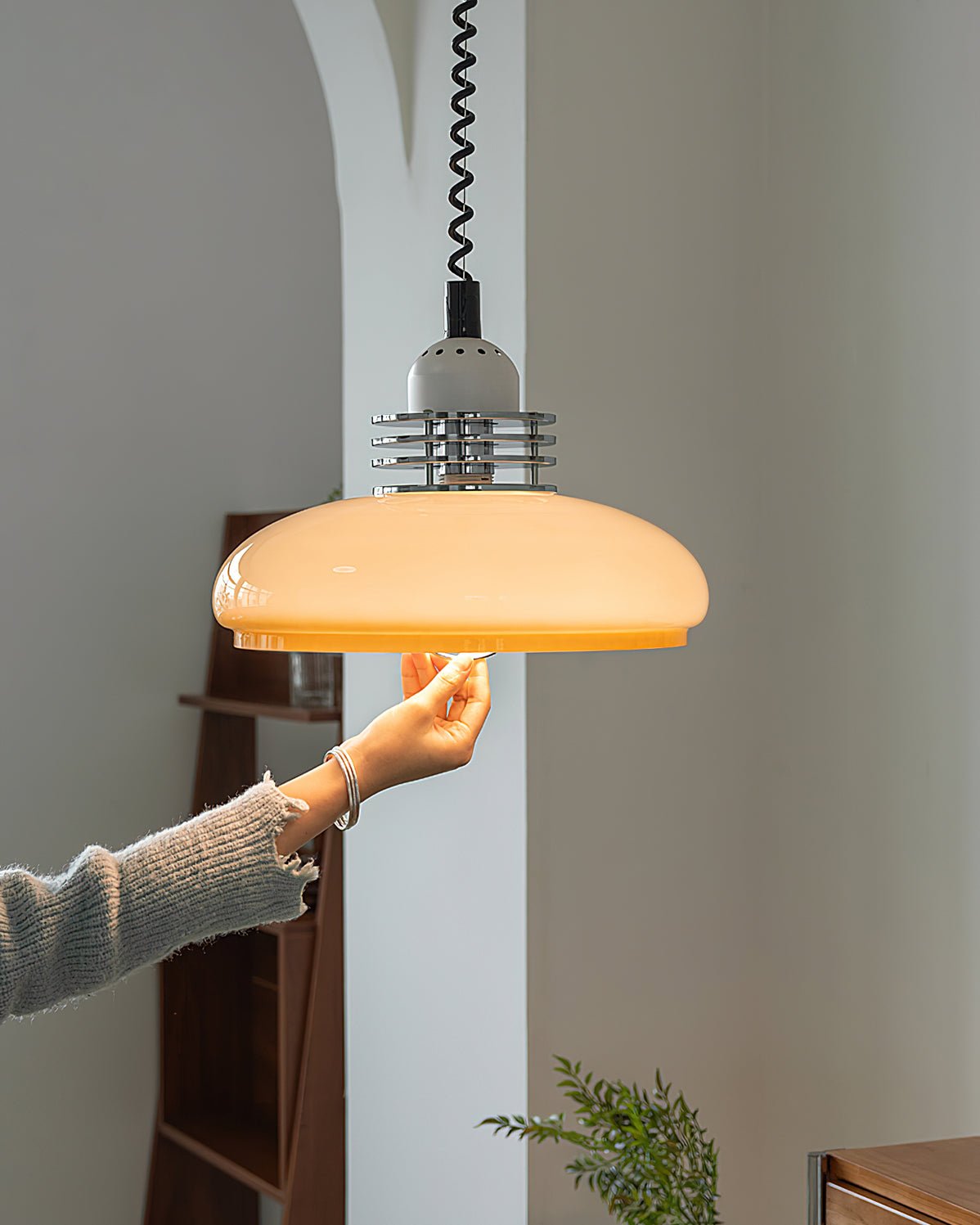 Ulaearae Nordic Art Classic Glass Pendant Lamp