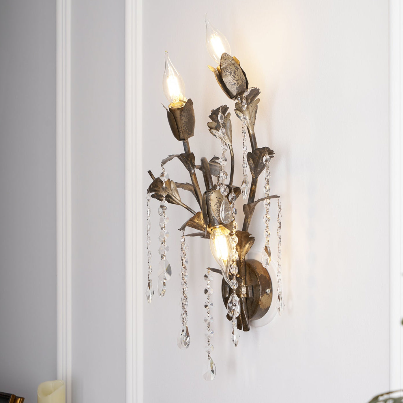 Elairaya Wall Lamp