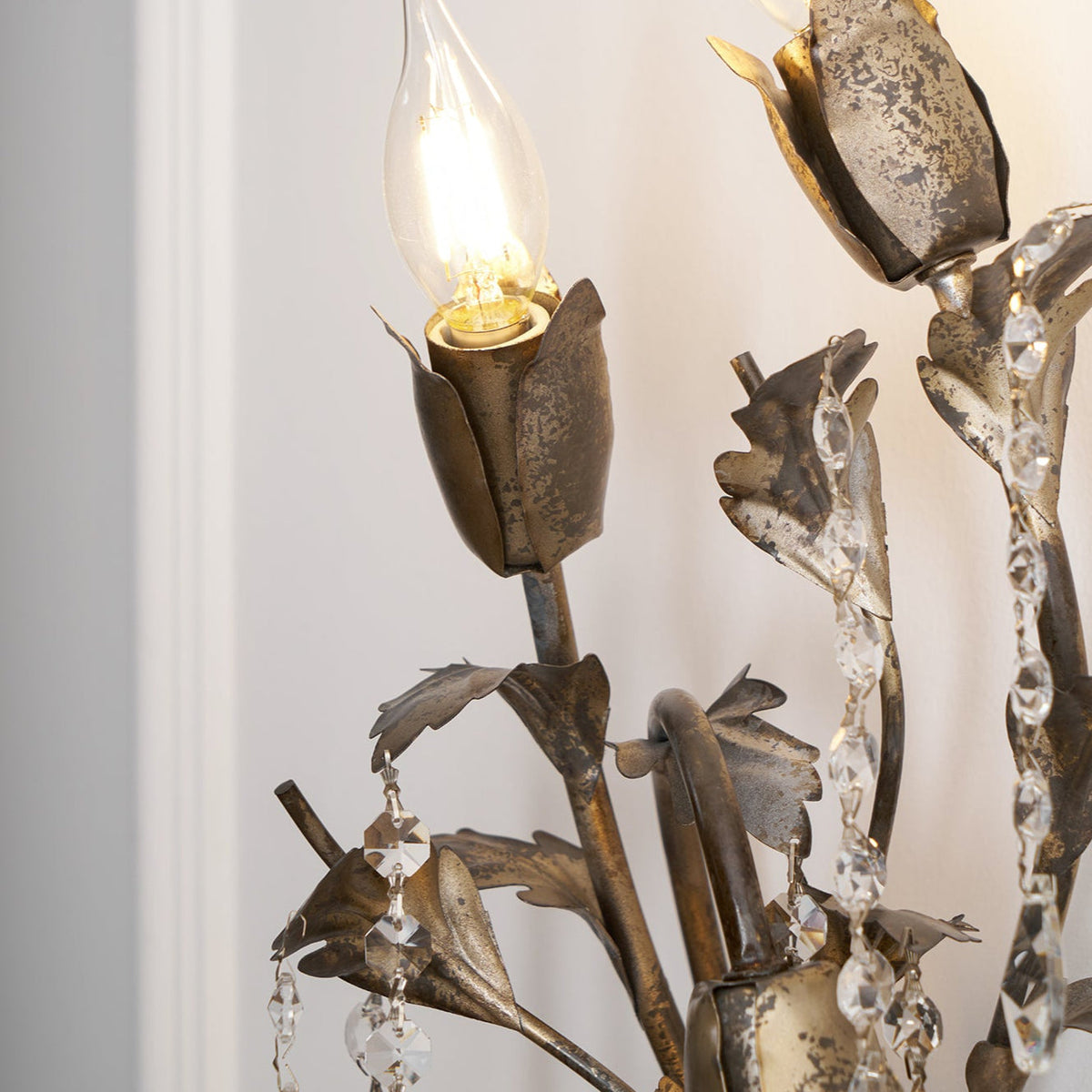 Elairaya Wall Lamp