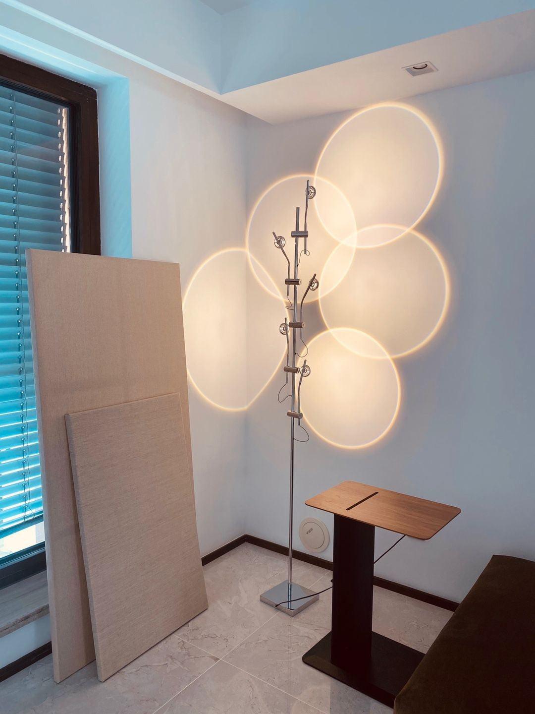 Receiv Steel Floor Lamp