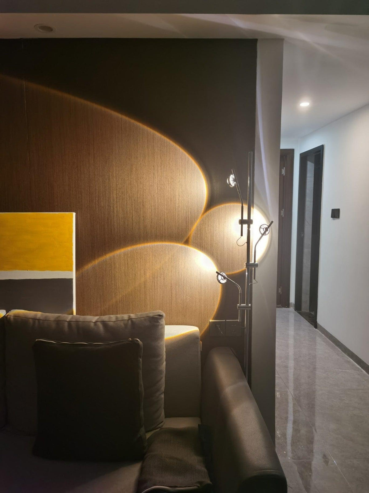 Receiv Steel Floor Lamp