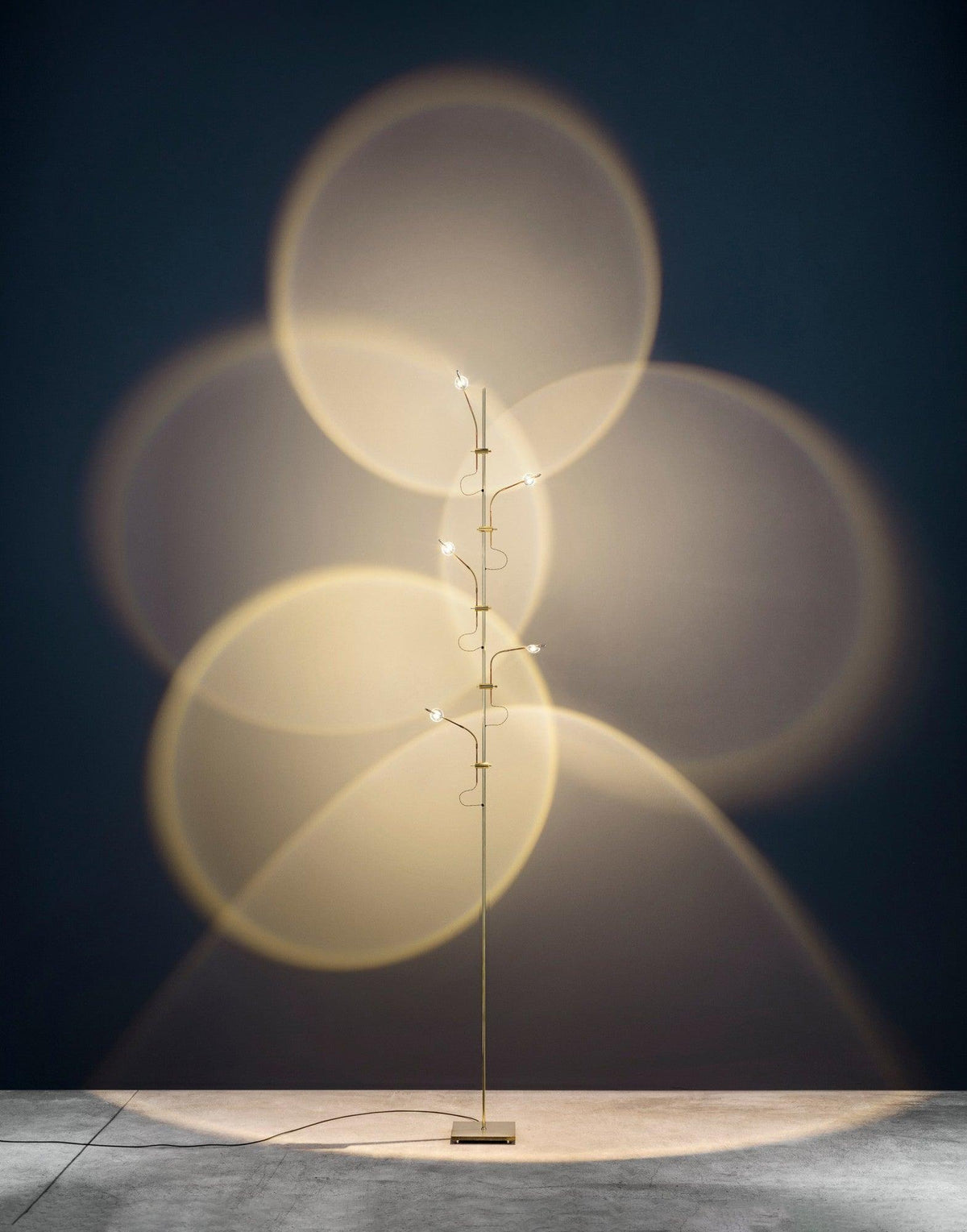 Receiv Steel Floor Lamp