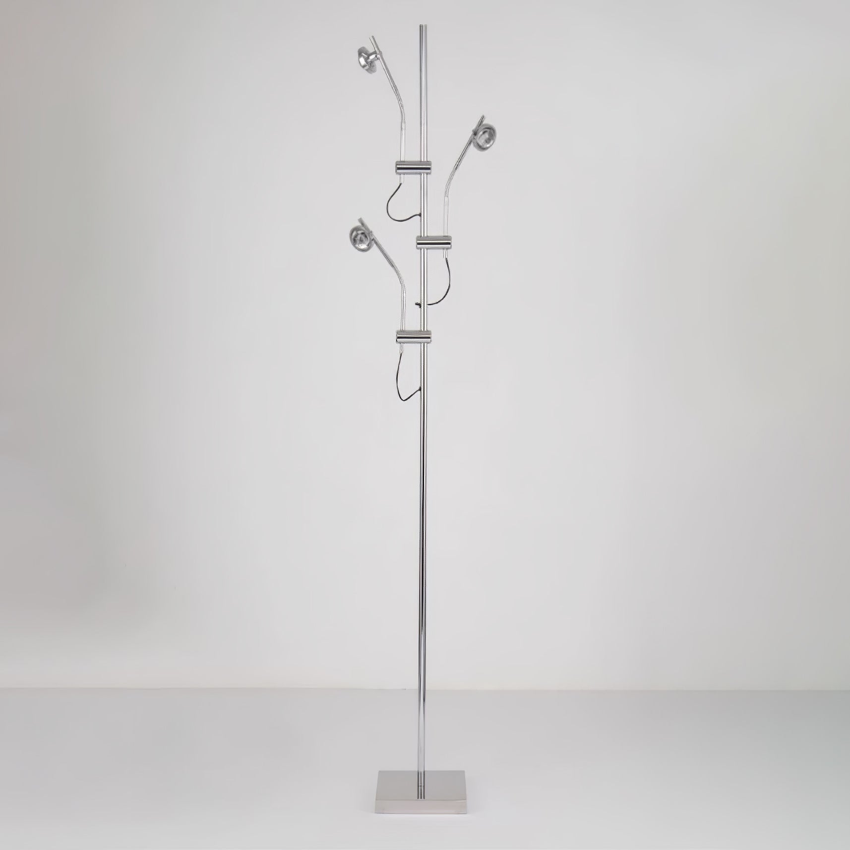 Receiv Steel Floor Lamp