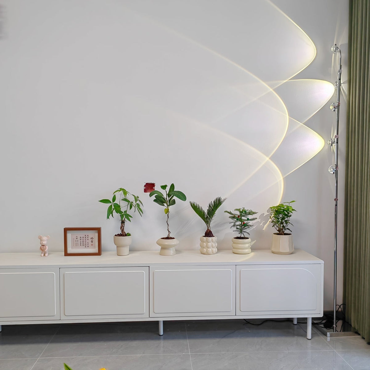 Receiv Steel Floor Lamp