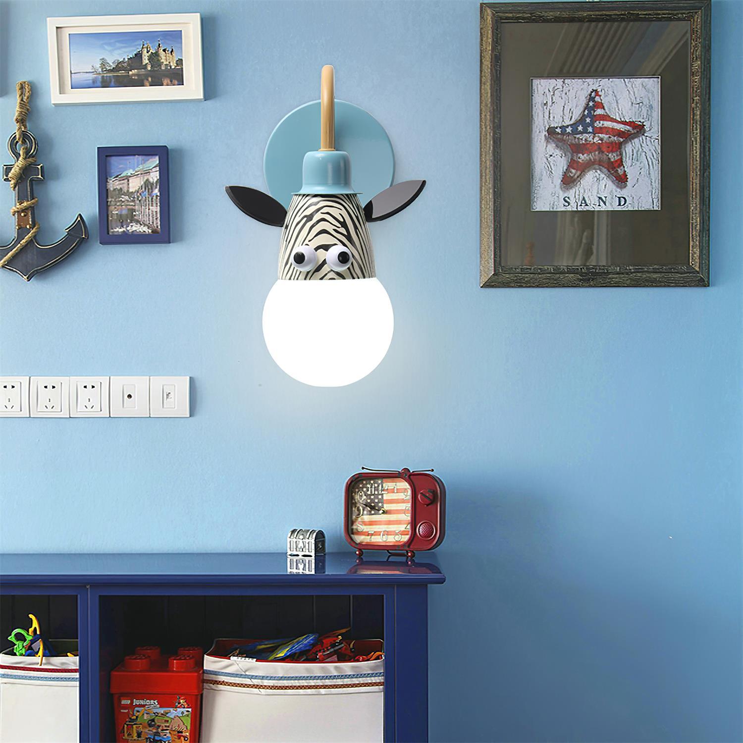 Neloz Artistic Playful Wall Lamp