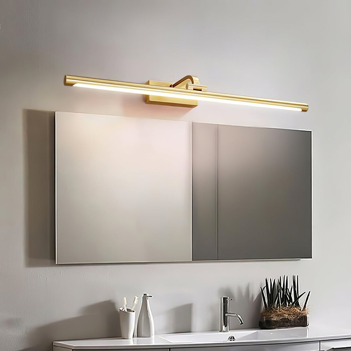 Lumare Brass Minimalist Wall Lamp