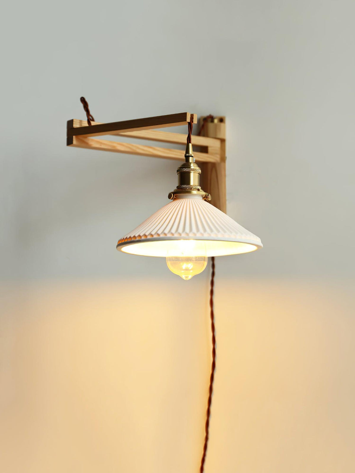 Sathen Nordic Art Telescopic Walnut Ceramic Wooden Wall Lamp