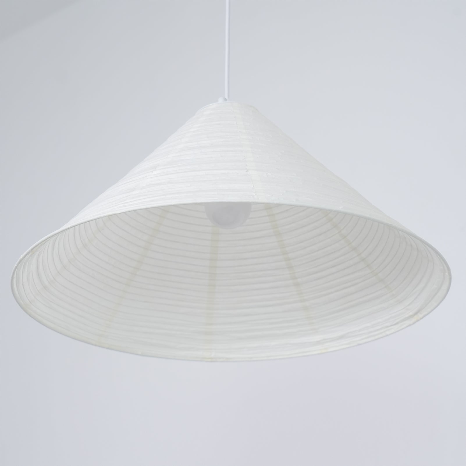 Conic Paper Pyramid Pendant Lamp