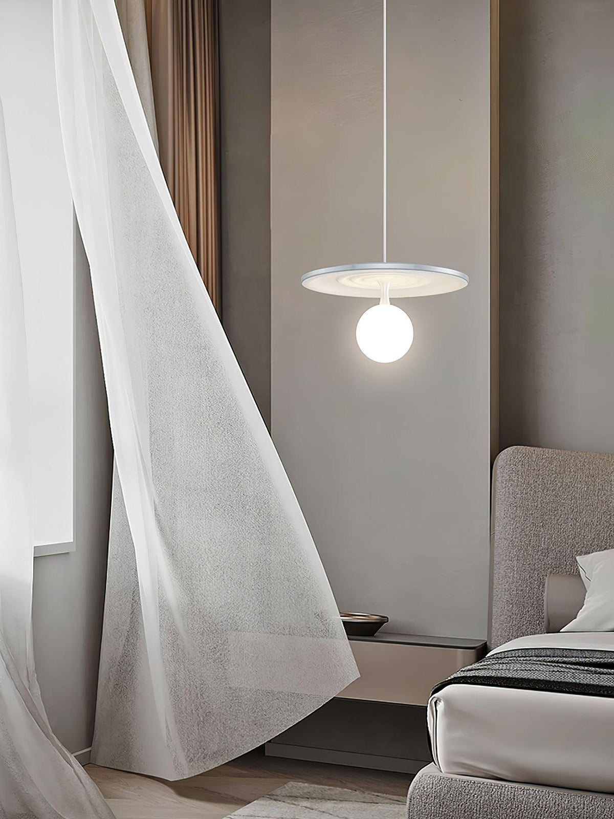 Leila Minimalist Pendant Light