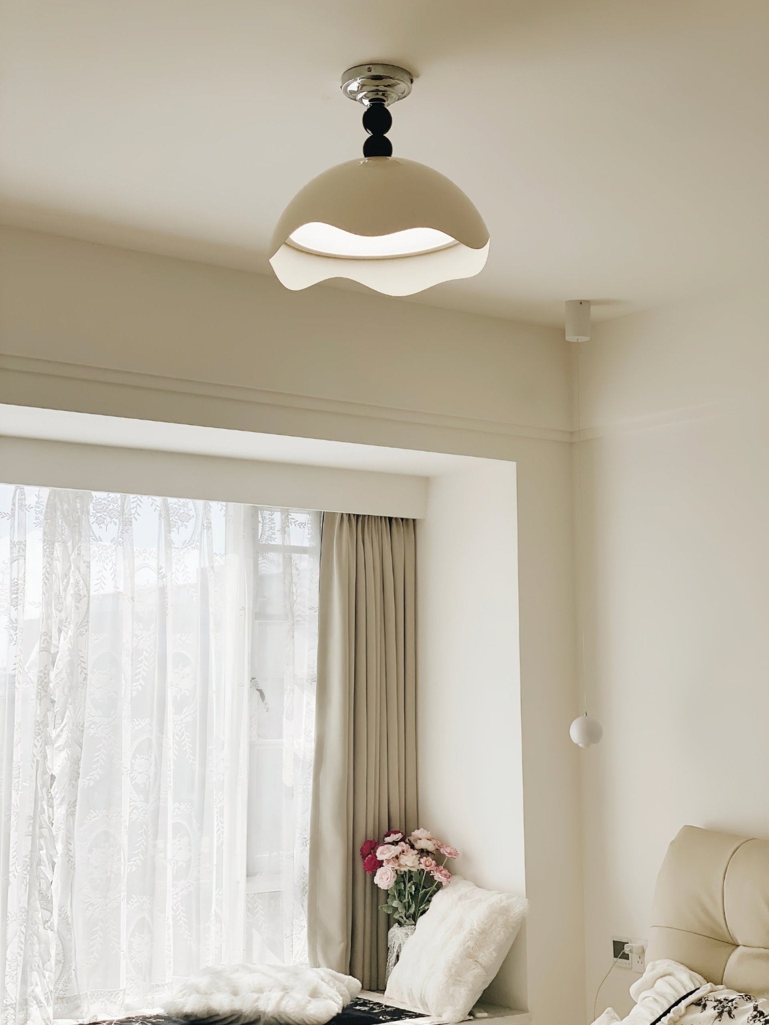 Riveella Nordic Art Wave Crest Ceiling Lamp