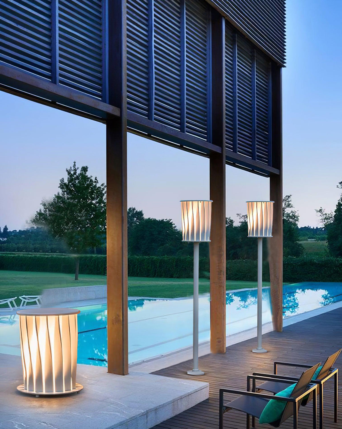 Flare Modern Aluminum Outdoor Light