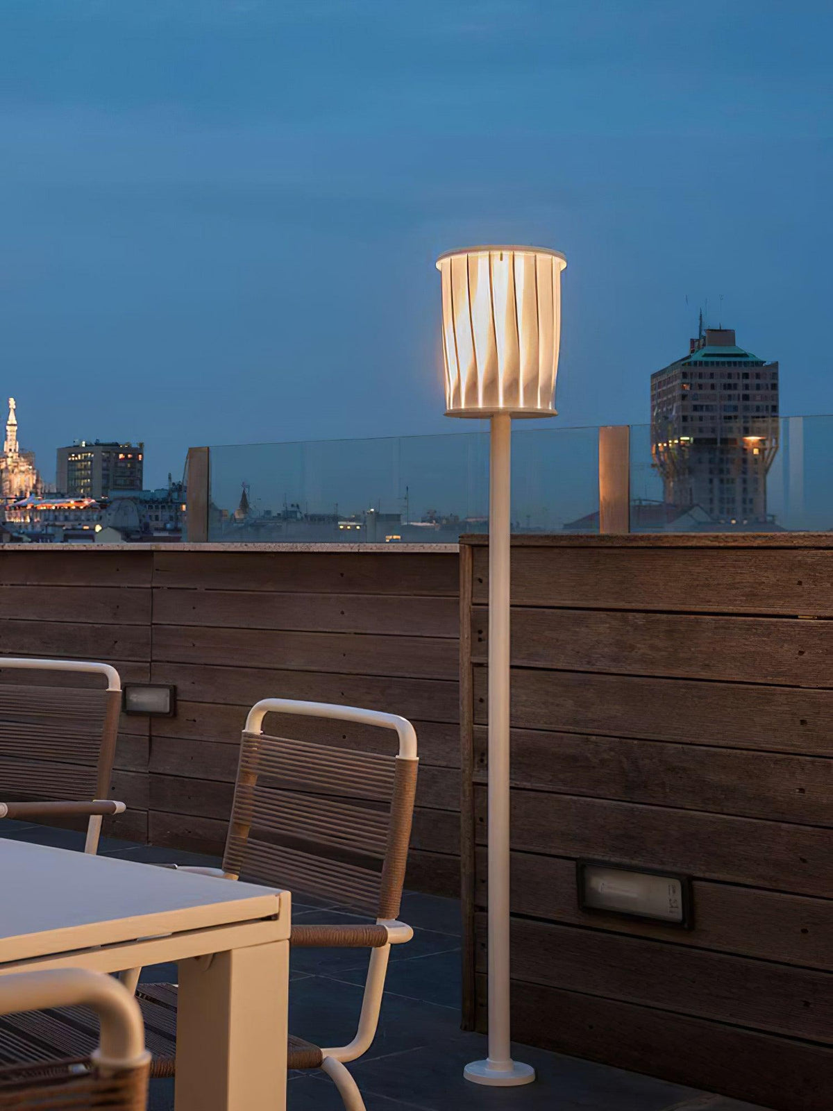Flare Modern Aluminum Outdoor Light