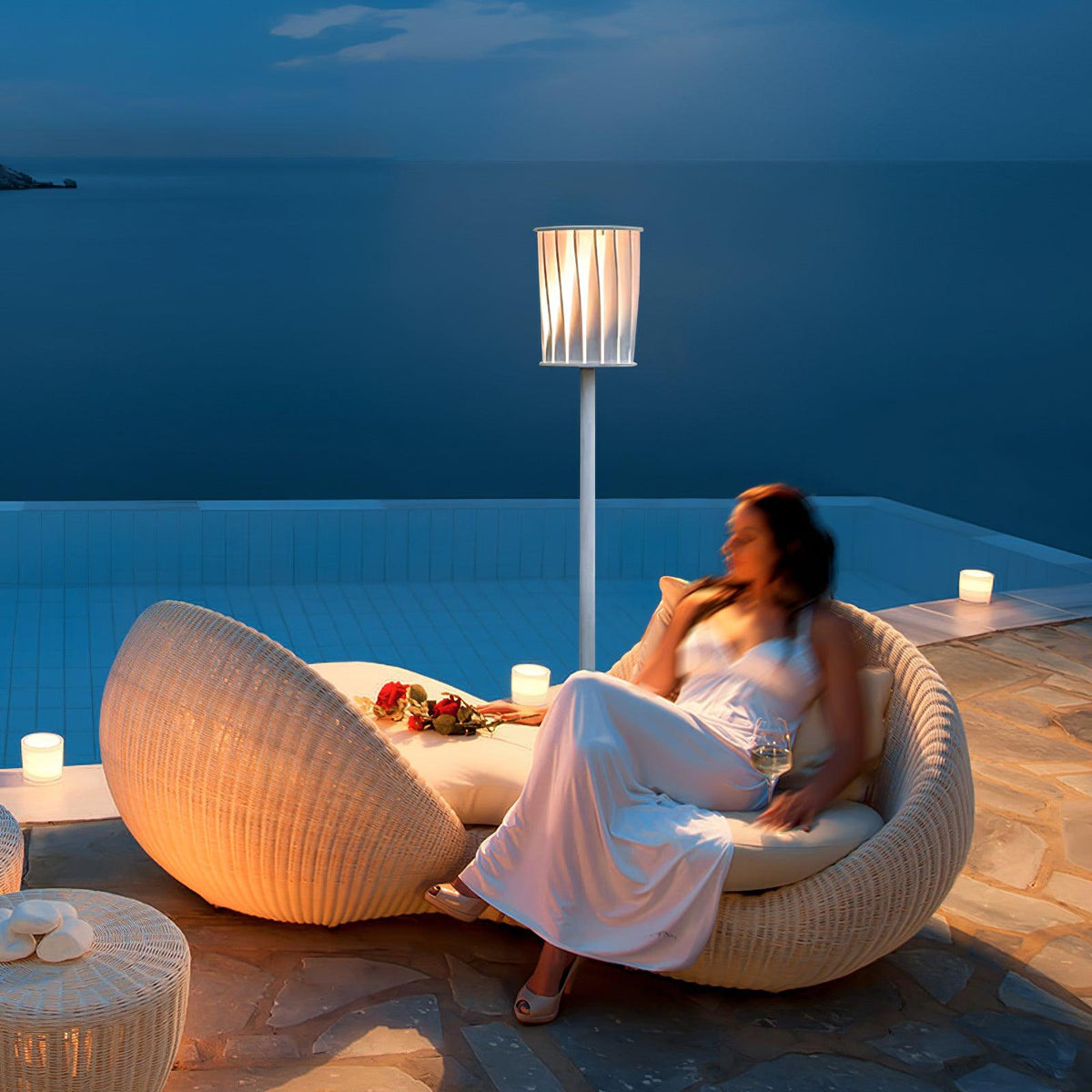 Flare Modern Aluminum Outdoor Light