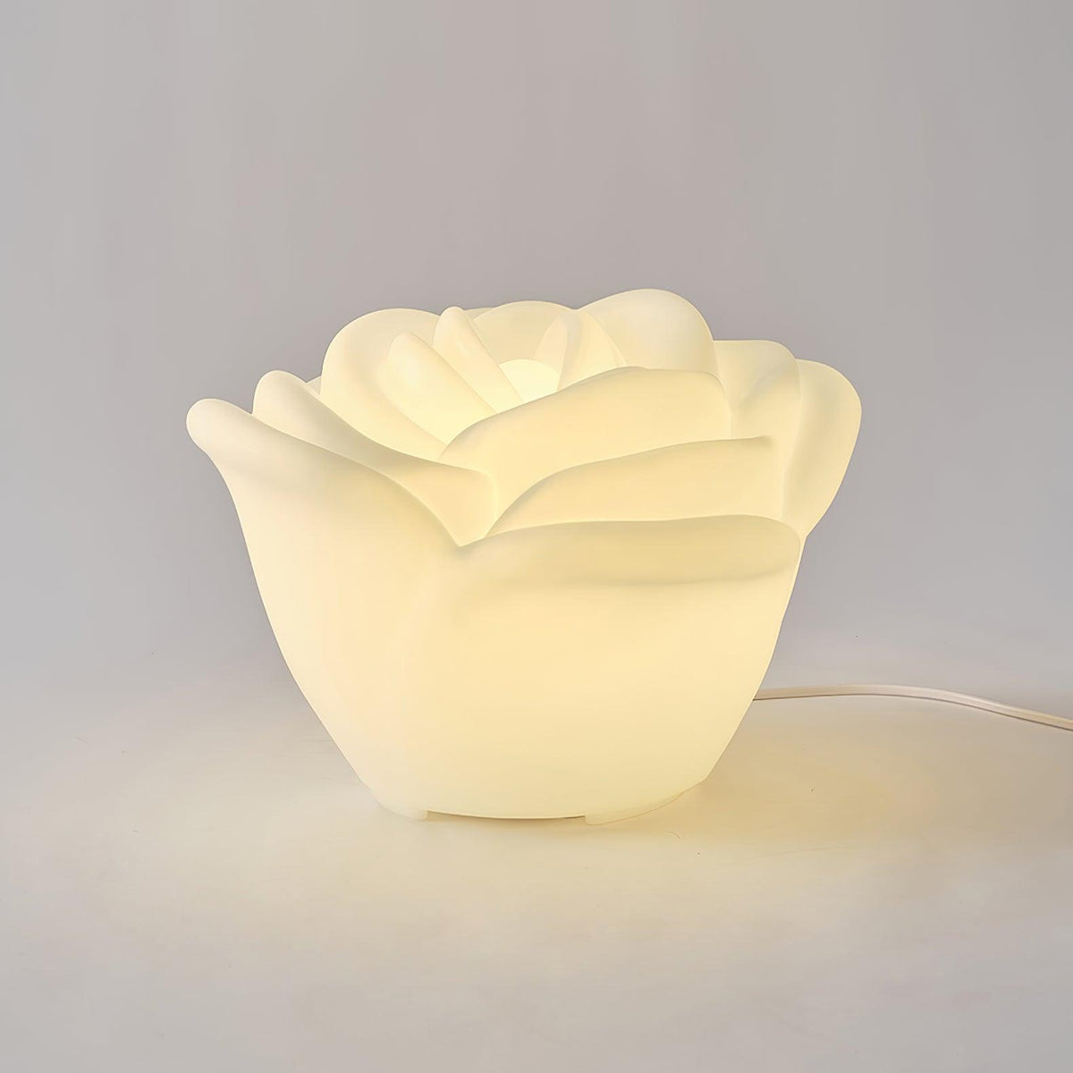 Rosebud Elegant Table Lamp