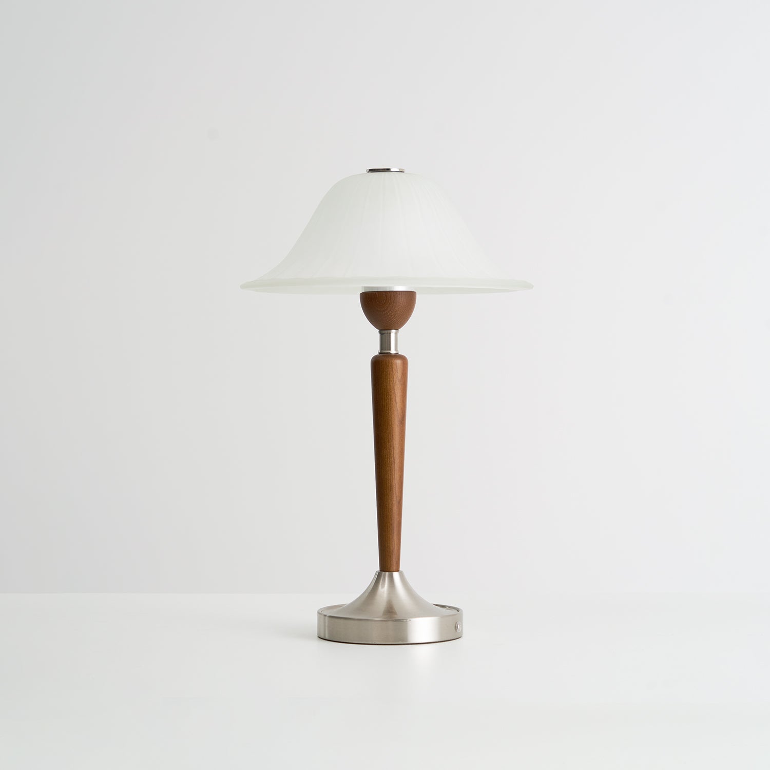 Elviveria Vintage Wood Table Lamp
