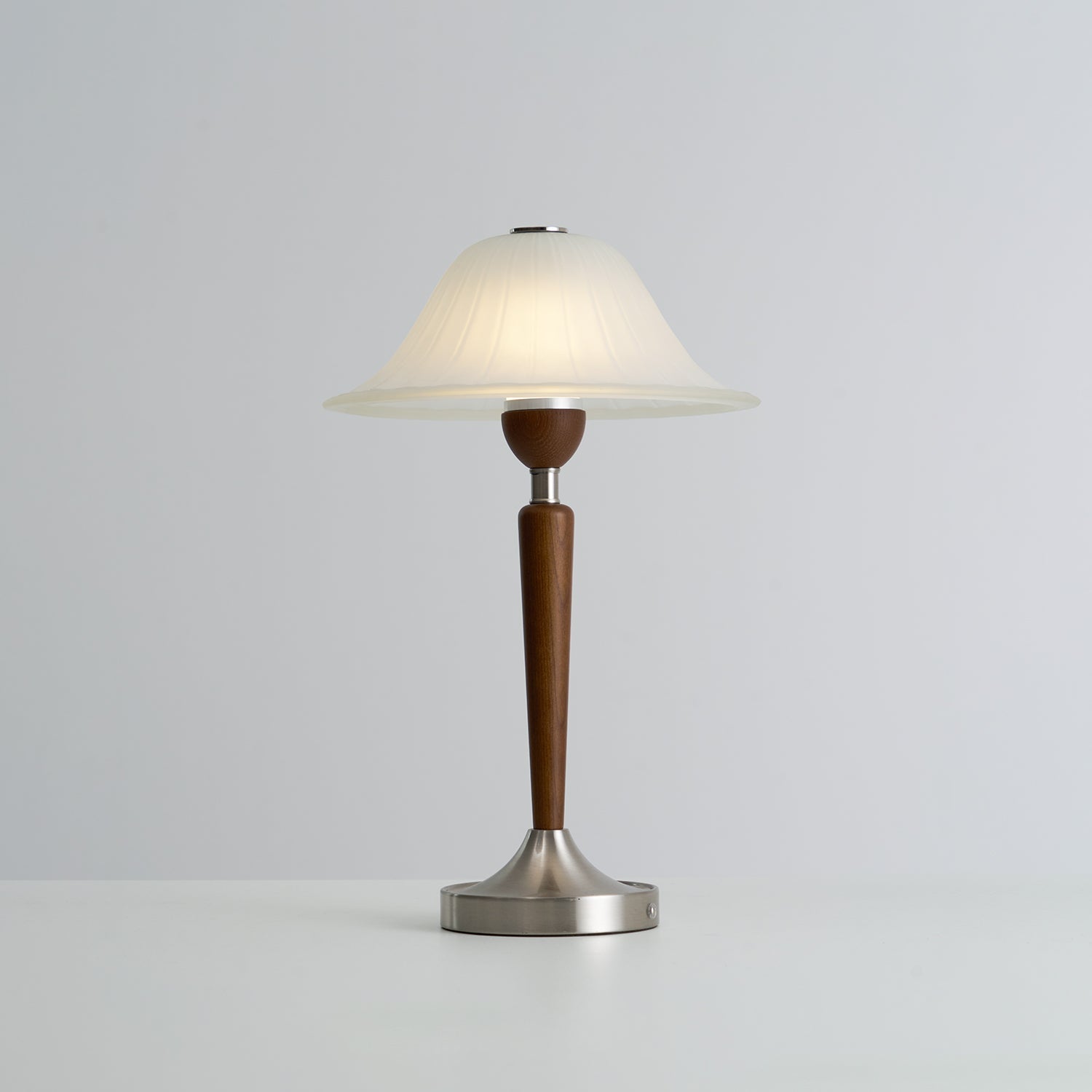 Elviveria Vintage Wood Table Lamp
