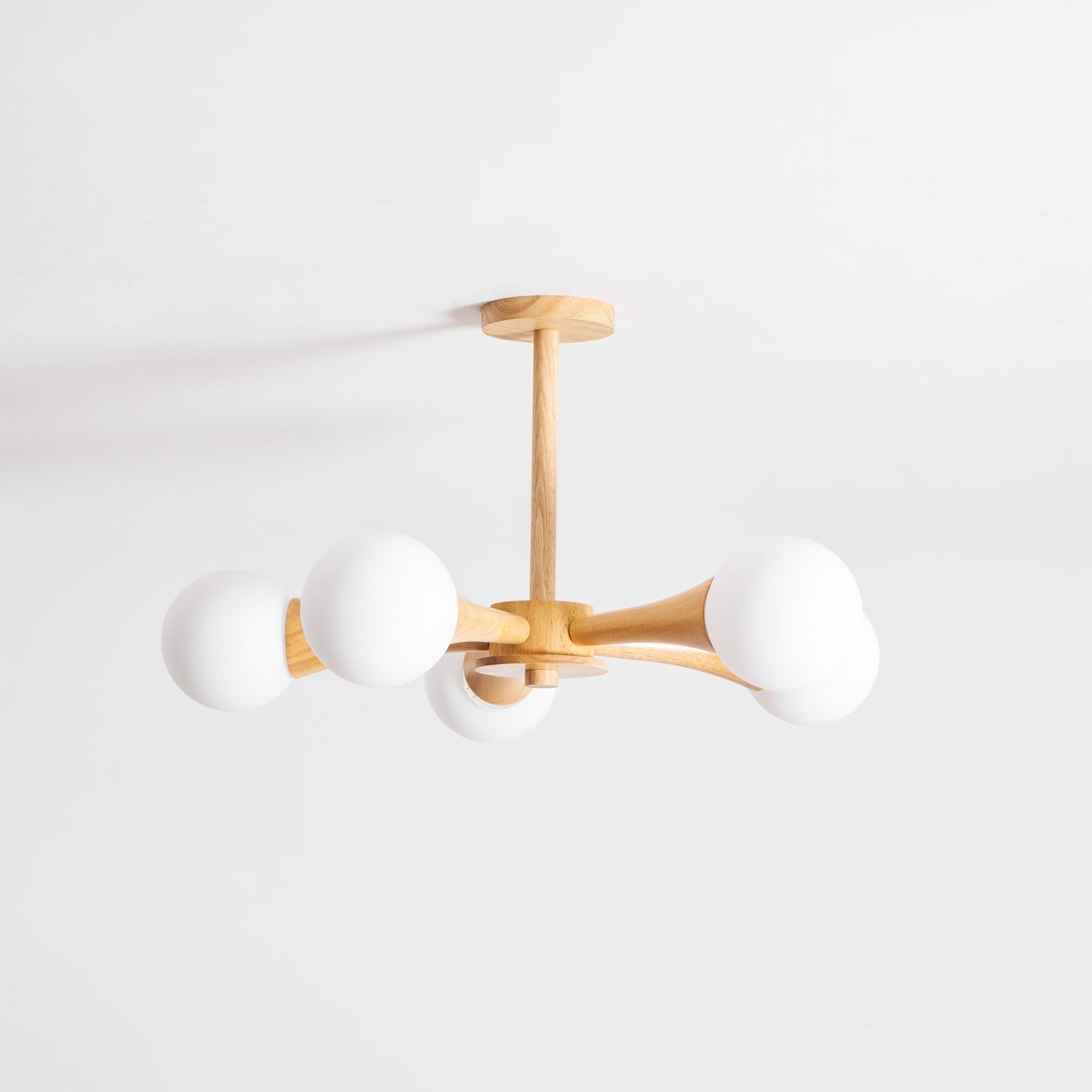 Briarshire Wooden Nera Chandelier