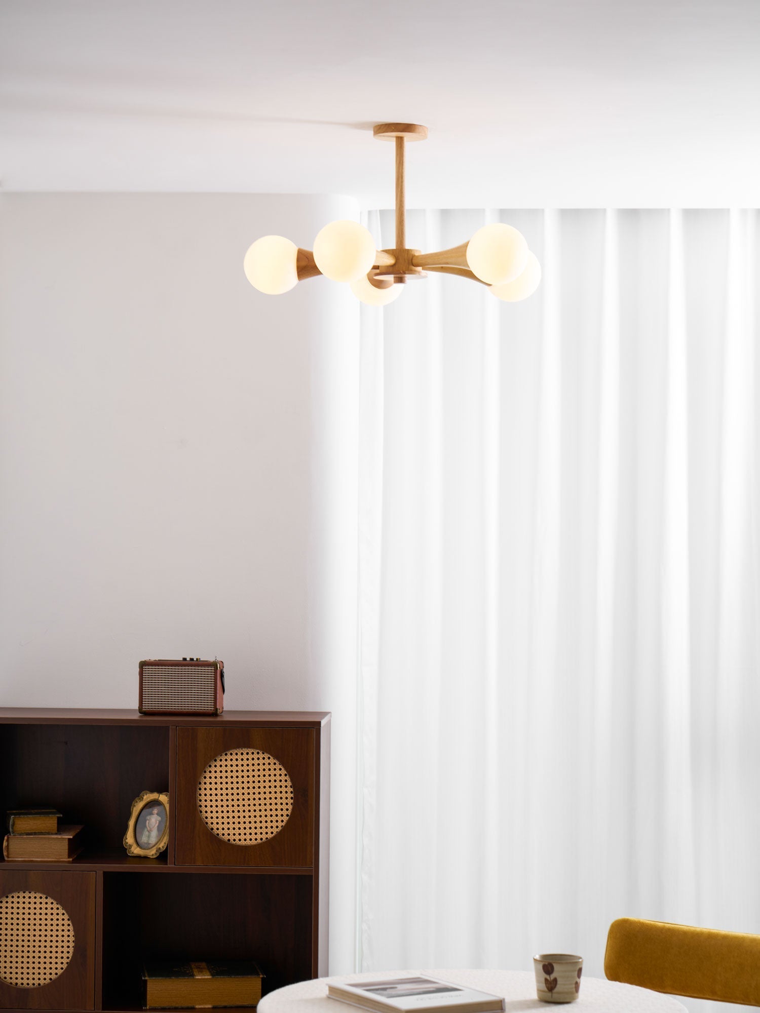 Briarshire Wooden Nera Chandelier