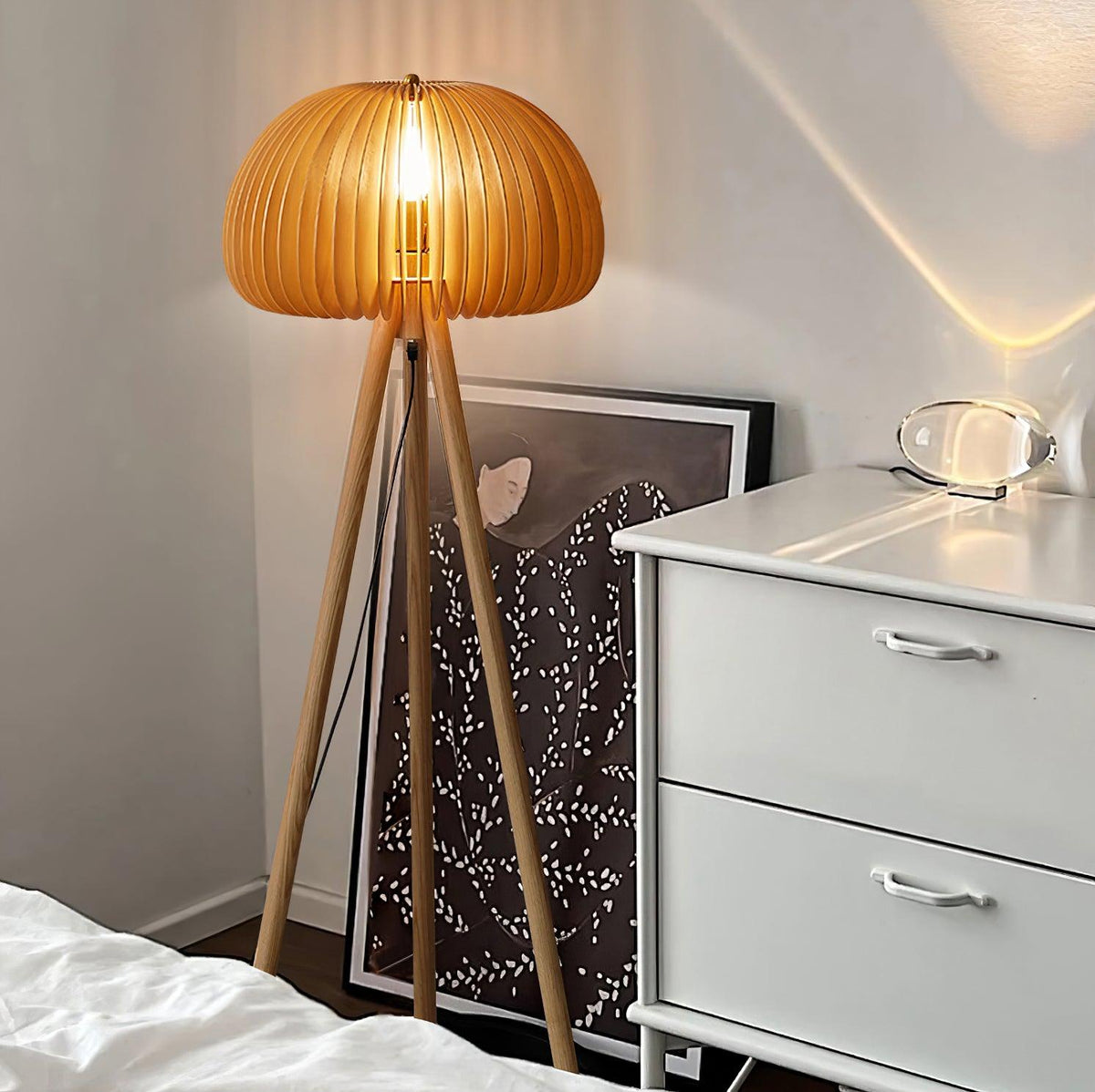 Zetalyre Wooden Tripod Floor Lamp