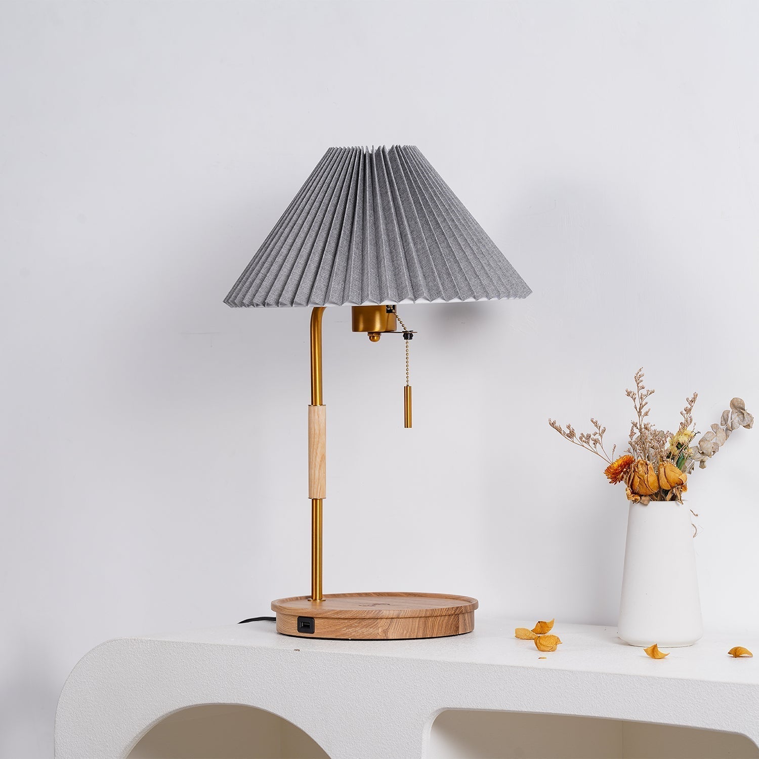 Vellain Retro Table Lamp