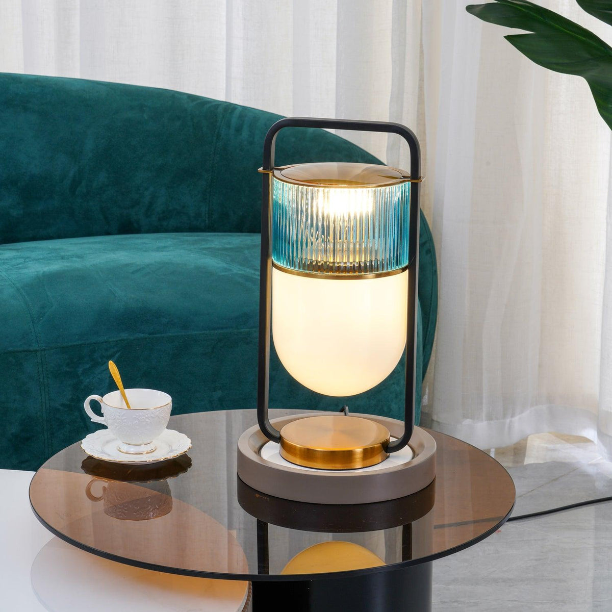 Kiorven Glass Artistic Table Lamp