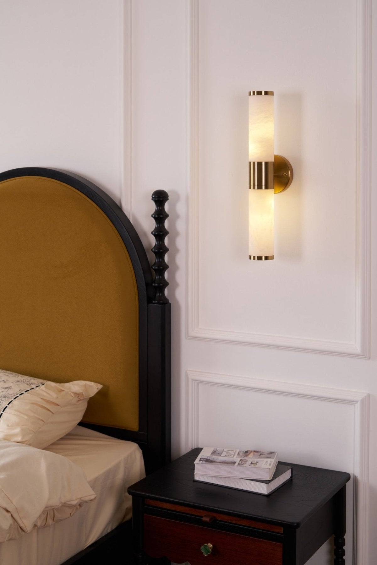 Tira Minimalist Alabaster Wall Lamp