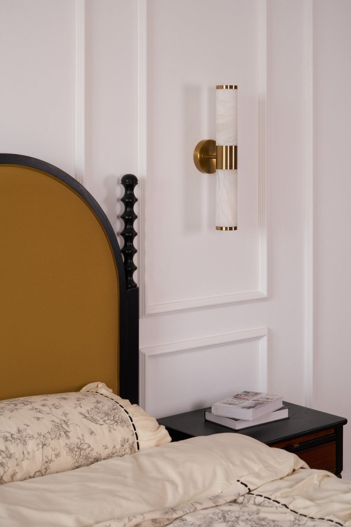 Tira Minimalist Alabaster Wall Lamp