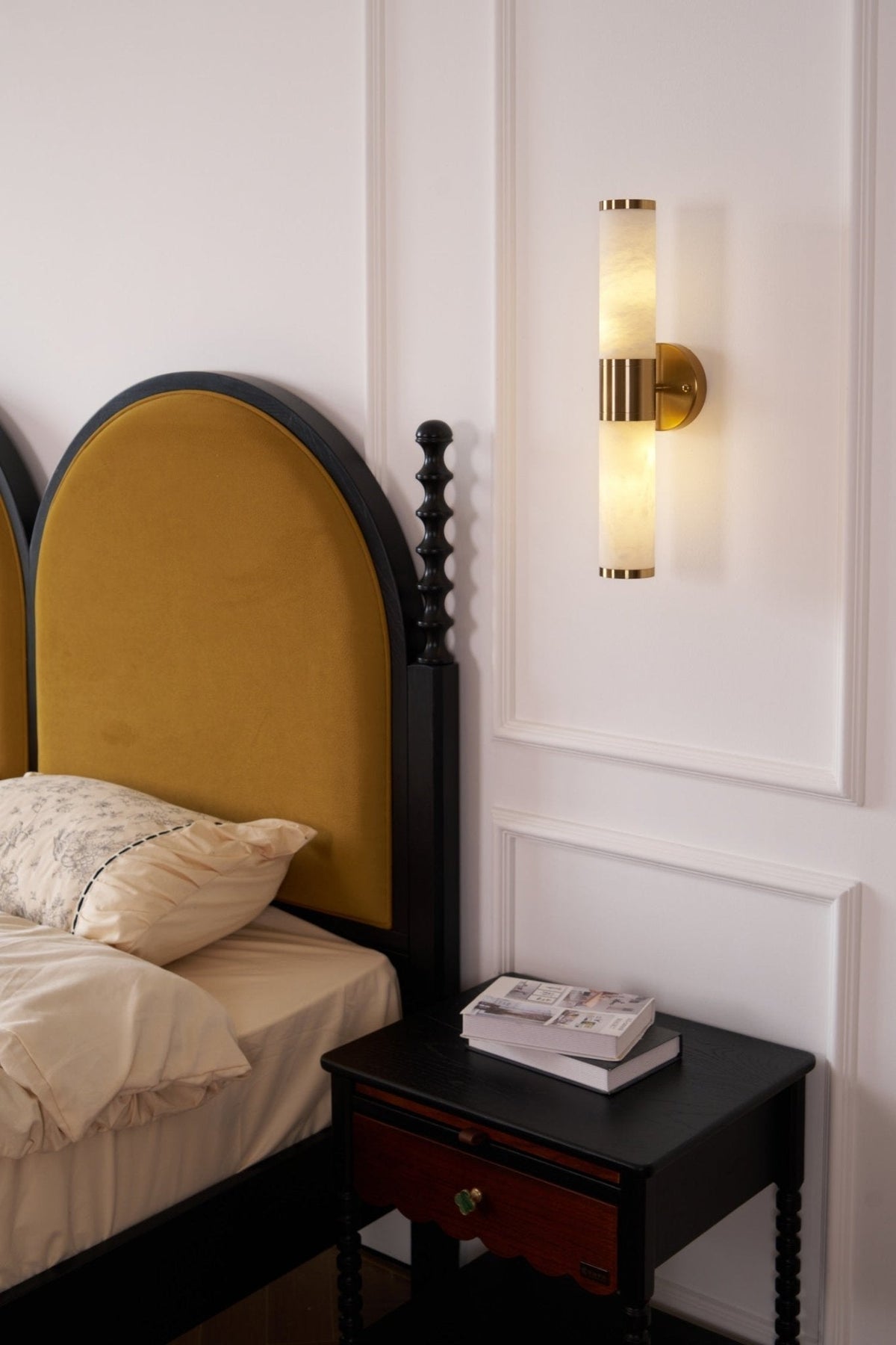 Tira Minimalist Alabaster Wall Lamp