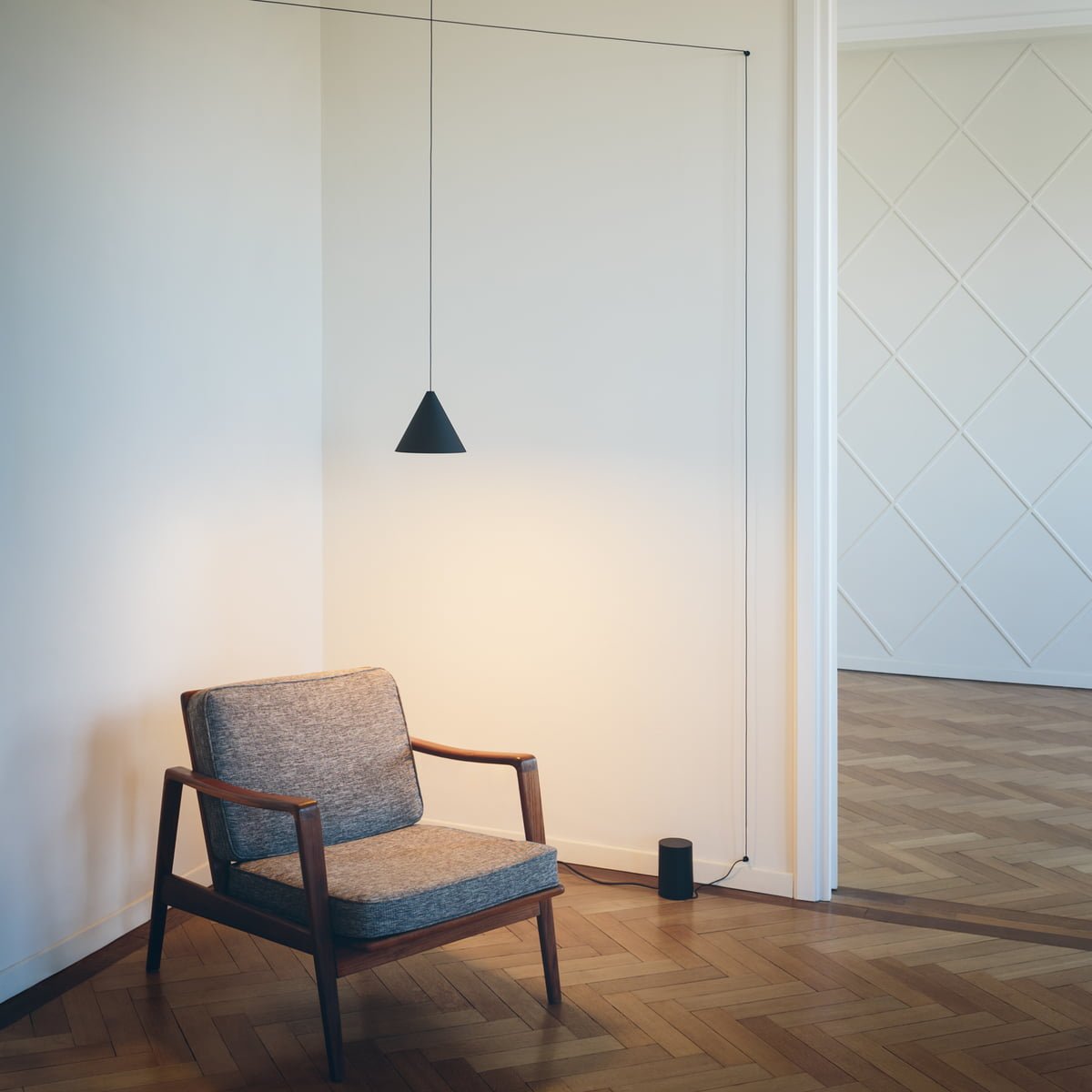 Fio Plastic Minimalist Pendant Lamp
