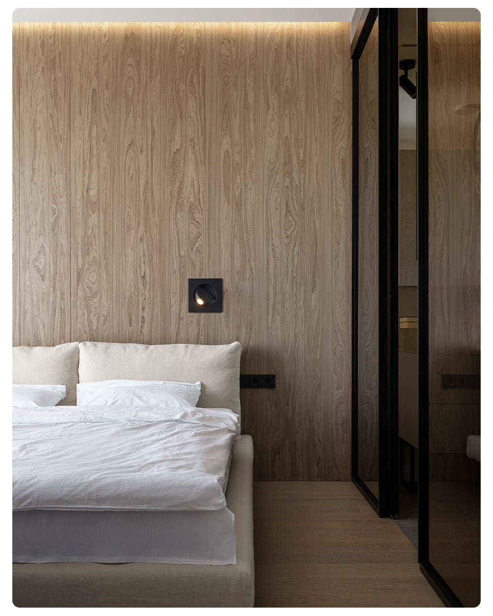 Evander Recessed Rotatable Sconce