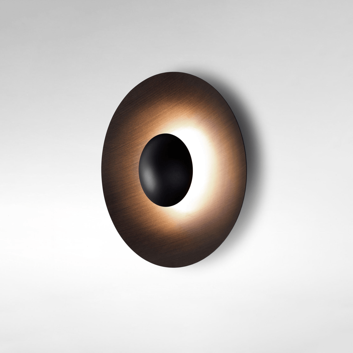 Ginger Modern Minimalist Round Wall Lamp