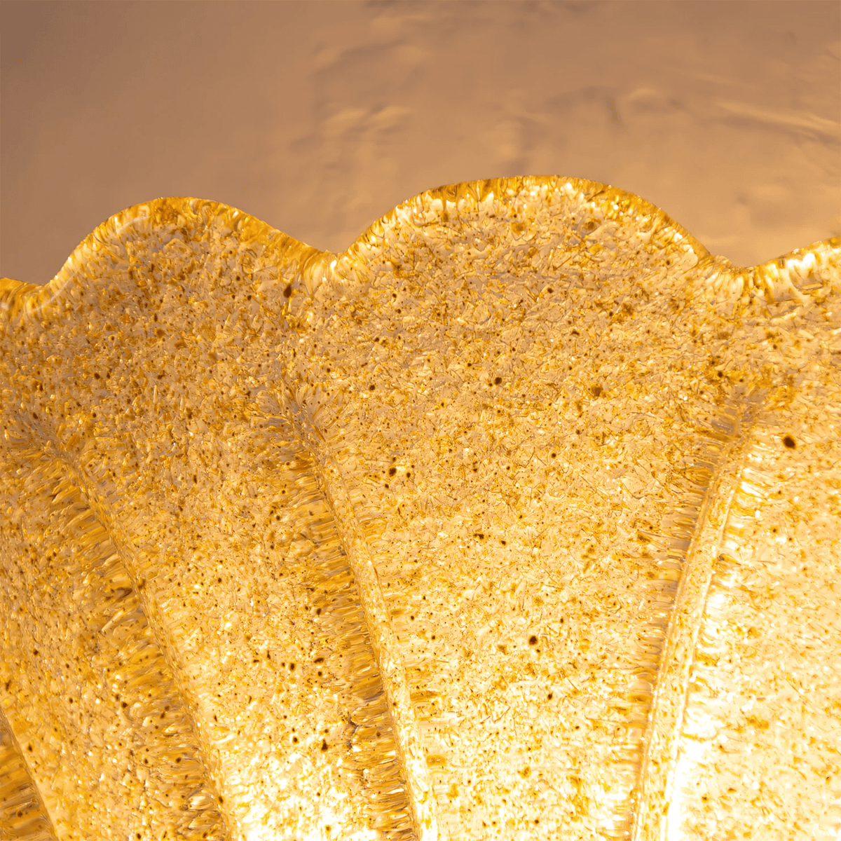 Celoeria Wall Lamp Scallop Edge Textured Glass Elegant